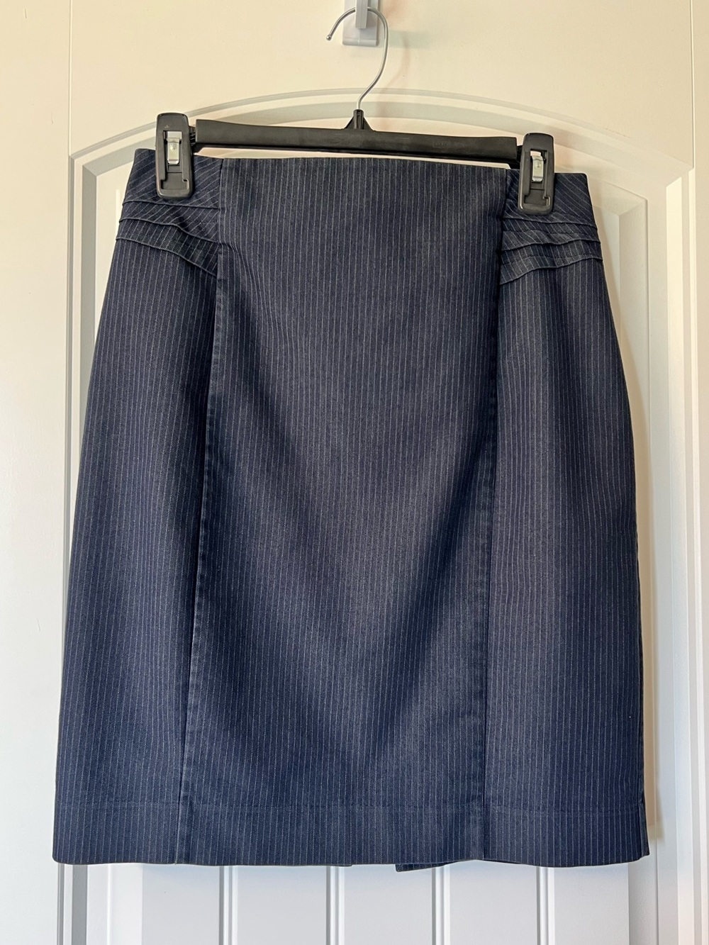Express Navy Pinstripe Pencil Skirt